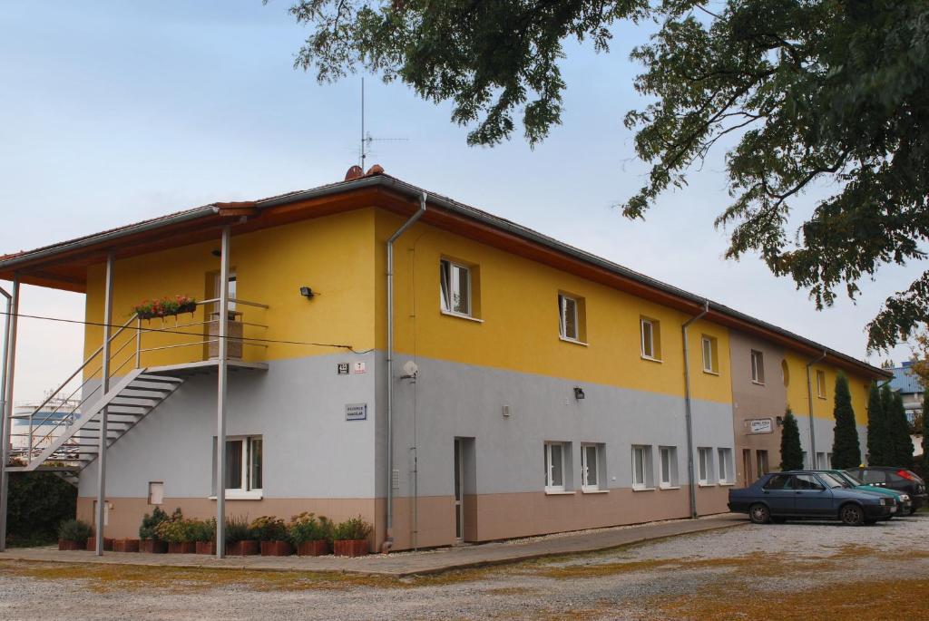 Expres Atack Penzion Brno Exterior foto